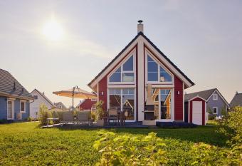 Schorfheide - Ferienhaus mit Whirlpool! Energiekosten inklusive has Balcony rooms