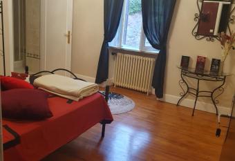 le lorrain has Balcony rooms