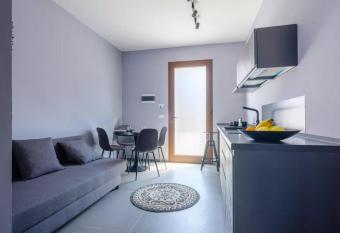 Le dimore di Cal   has Balcony rooms