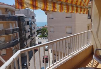 Apartamento vistas al mar, segunda l  nea 3 habitaciones has Balcony rooms