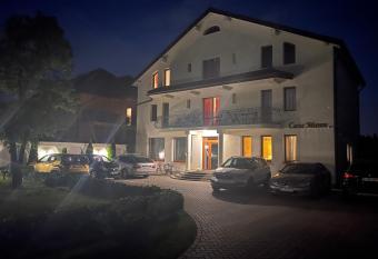 Casa Manu has Balcony rooms