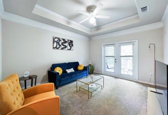 The Prime Haven has Balcony rooms