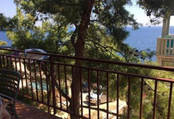 Apartmani Kerum has Balcony rooms