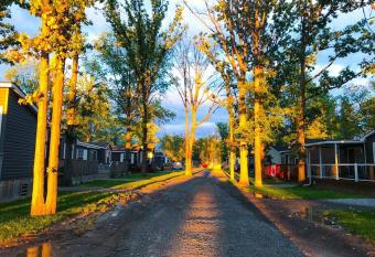 Cottage in Paradise Niagara on the Lake has Balcony rooms