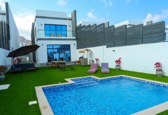 Al Bandar Luxury Villa with 5BHK with private pool has Balcony rooms