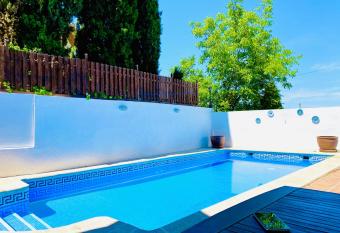 Mirador Del Olivar has Balcony rooms