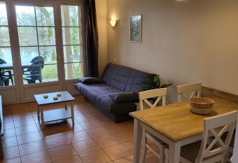 Enolange has Balcony rooms