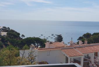 Cala Salions has Balcony rooms