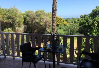 CABO DE PALOS has Balcony rooms