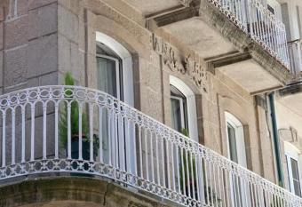 Piso Praza do Concello has Balcony rooms