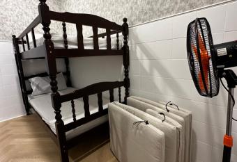 Angsamas Villa Seremban Kids Private Pool & Jacuzzi has rooms with a private hot tub