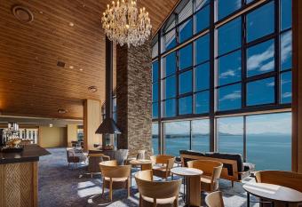 Biwafront Hikone has Balcony rooms