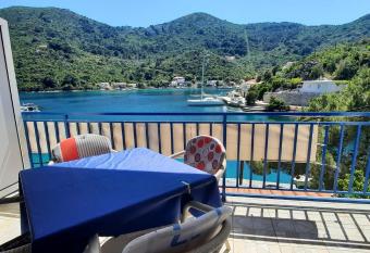 Apartments Lampalo has Balcony rooms