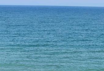 Oceanview Efficiency DW802 has rooms with a private hot tub