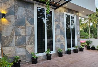 Sambhrama Grand has Balcony rooms