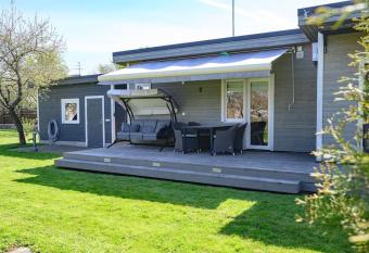 Family retreat with a sauna in the centre has Balcony rooms