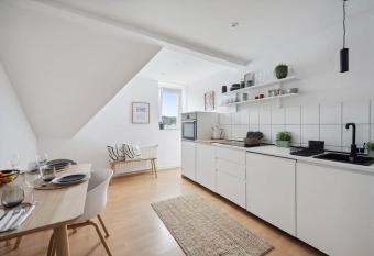 Dachgeschoss Traum Schwelm Bl  cherstr - N  he DUS & Dortmund & K  ln & Essen has Balcony rooms