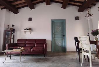 Il Racconto Aria allows 18 year olds to book a room