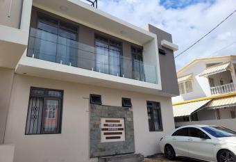 Pearl Gate Residence, Aprt no2 allows 18 year olds to book a room