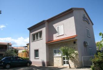 Apartments Irena Krk has Balcony rooms