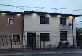 Casa Petcu has Balcony rooms