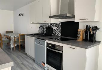 Le petit Foncier has Balcony rooms