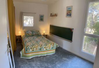Chambre double cassis has Balcony rooms