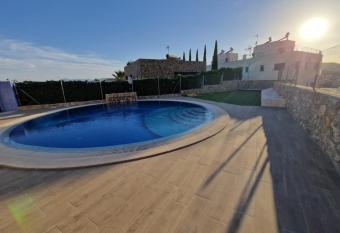 Casa Buena Vista con piscina y ascensor has Balcony rooms