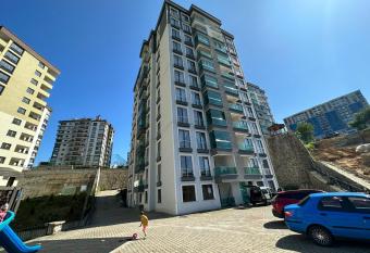 VIP DA  RE has Balcony rooms