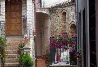 Terrazza Orsini has Balcony rooms