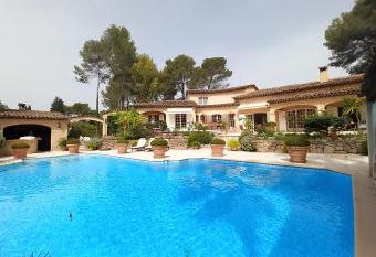 Villa Parc Saint-Martin has Balcony rooms