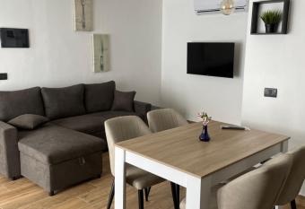 Residenza Rosy has Balcony rooms