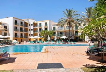 Nora Velha 139 has Balcony rooms