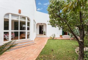 Typical Algarvian Family Home 128 has Balcony rooms