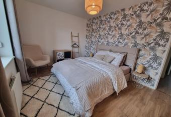 Les Alli  s has Balcony rooms