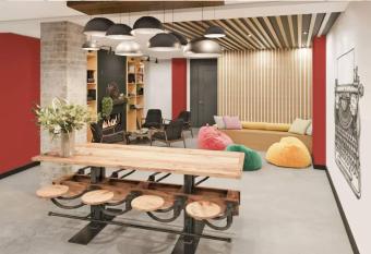 Hartford Downtown: 2mins walk to XL Center allows 18 year olds to book a room