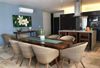 Almares, Marina Kinuh has Balcony rooms