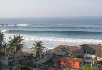 Hermosa y C  moda Casa con Gran Vista has Balcony rooms