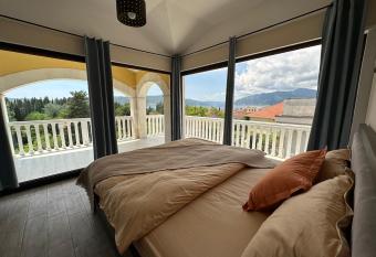 Vila Danica Tivat has Balcony rooms