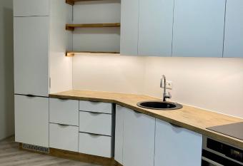 Pepleri Apartment&Parking allows 18 year olds to book a room