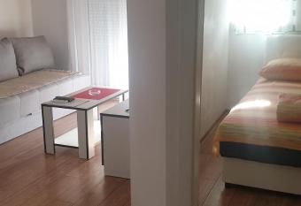 Apartman Borko 2-1 has Balcony rooms