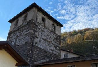 Casa vacanze la torre has Balcony rooms