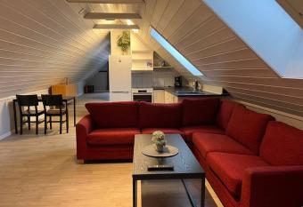 Ahotel no - The loft allows 18 year olds to book a room