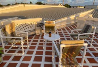 Elgords Vacations & Rentals has Balcony rooms