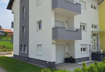 Apartmani Ana&Vesna has Balcony rooms