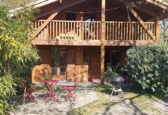 (null) has Balcony rooms