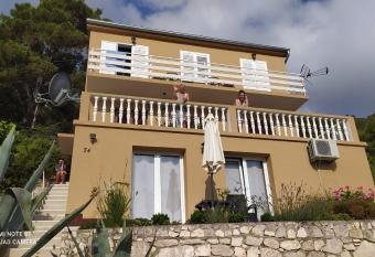 Apartments and rooms with parking space Sobra, Mljet - 18465 has Balcony rooms