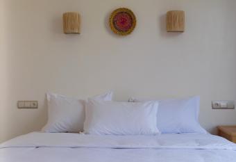 Golden WAVE IMSOUANE has Balcony rooms