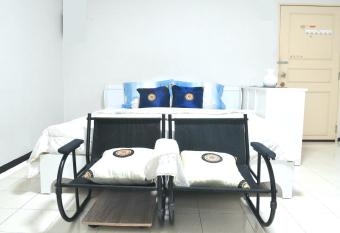 PalmStay has Balcony rooms