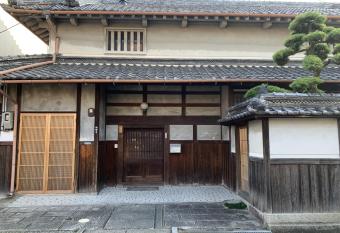 Old Japanese House allows 18 year olds to book a room